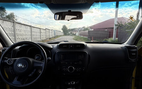 KIA Soul II рестайлинг, 2016 год, 1 800 000 рублей, 29 фотография