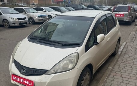 Honda Fit III, 2011 год, 810 000 рублей, 1 фотография