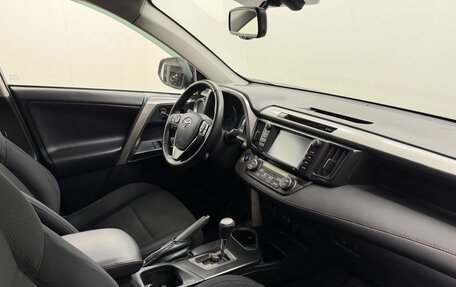 Toyota RAV4, 2018 год, 2 100 000 рублей, 12 фотография