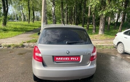 Skoda Fabia II, 2011 год, 500 000 рублей, 3 фотография