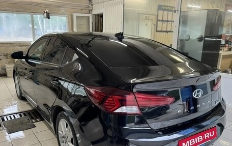 Hyundai Elantra VI рестайлинг, 2019 год, 1 550 000 рублей, 2 фотография