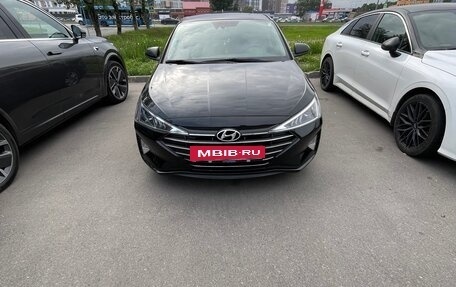 Hyundai Elantra VI рестайлинг, 2019 год, 1 550 000 рублей, 6 фотография