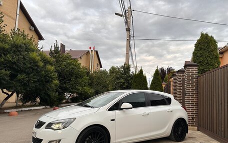 Opel Astra J, 2010 год, 585 000 рублей, 4 фотография