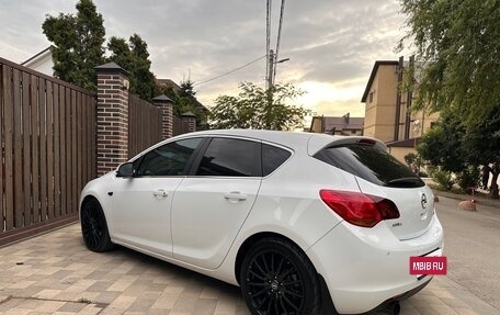 Opel Astra J, 2010 год, 585 000 рублей, 6 фотография
