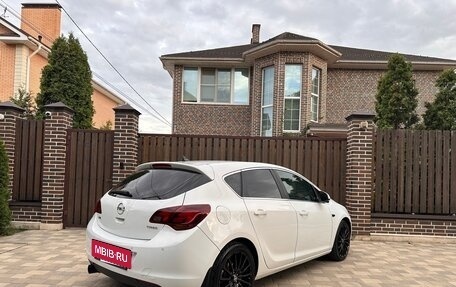 Opel Astra J, 2010 год, 585 000 рублей, 5 фотография