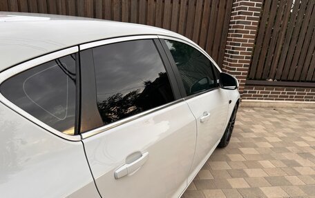 Opel Astra J, 2010 год, 585 000 рублей, 15 фотография