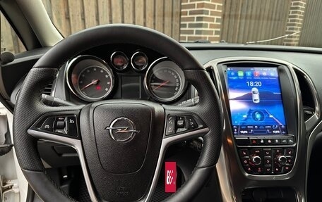 Opel Astra J, 2010 год, 585 000 рублей, 20 фотография