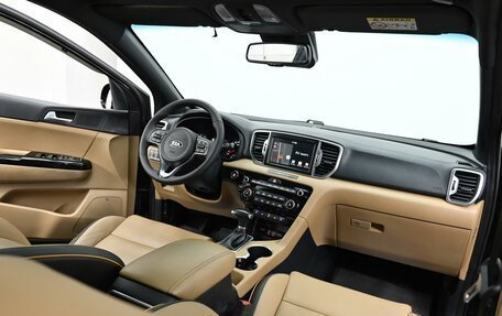 KIA Sportage IV рестайлинг, 2018 год, 1 585 000 рублей, 5 фотография