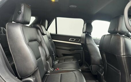 Ford Explorer VI, 2017 год, 2 720 000 рублей, 10 фотография