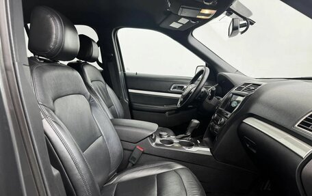 Ford Explorer VI, 2017 год, 2 720 000 рублей, 12 фотография