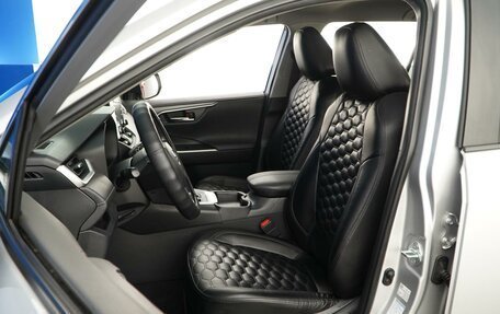 Toyota RAV4, 2020 год, 2 899 444 рублей, 10 фотография