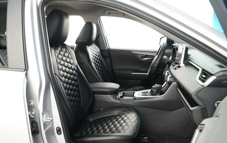 Toyota RAV4, 2020 год, 2 899 444 рублей, 8 фотография