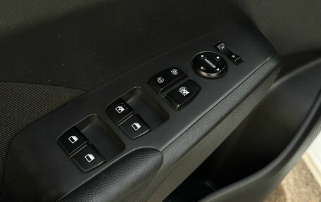 Hyundai Solaris II рестайлинг, 2017 год, 1 295 000 рублей, 9 фотография