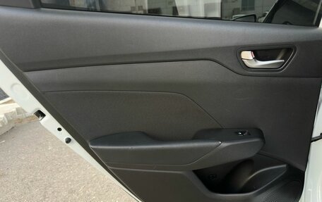 Hyundai Solaris II рестайлинг, 2017 год, 1 295 000 рублей, 13 фотография