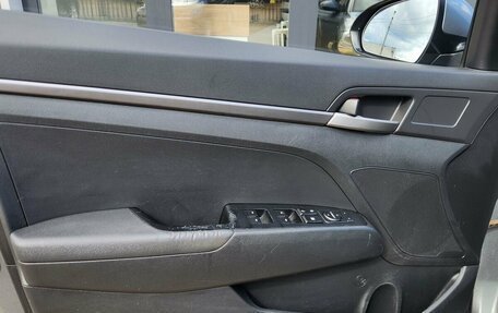 Hyundai Elantra VI рестайлинг, 2017 год, 1 160 000 рублей, 5 фотография