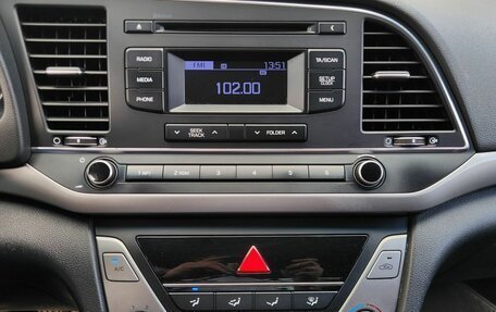 Hyundai Elantra VI рестайлинг, 2017 год, 1 160 000 рублей, 11 фотография