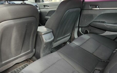 Hyundai Elantra VI рестайлинг, 2017 год, 1 160 000 рублей, 13 фотография