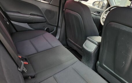Hyundai Elantra VI рестайлинг, 2017 год, 1 160 000 рублей, 18 фотография