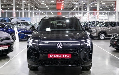 Volkswagen Teramont, 2025 год, 6 150 000 рублей, 2 фотография