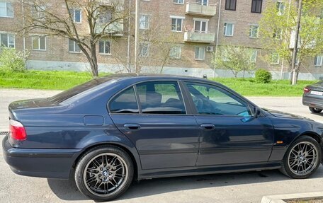 BMW 5 серия, 2002 год, 560 000 рублей, 4 фотография