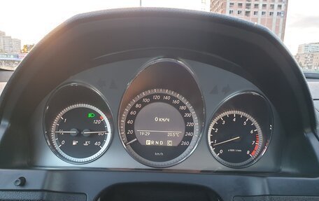 Mercedes-Benz C-Класс, 2010 год, 1 000 000 рублей, 22 фотография