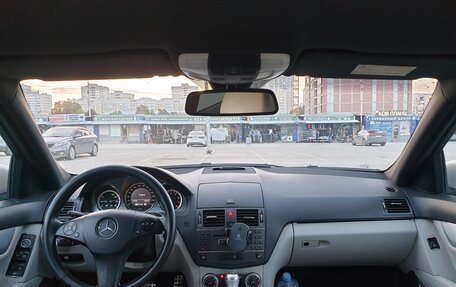 Mercedes-Benz C-Класс, 2010 год, 1 000 000 рублей, 20 фотография