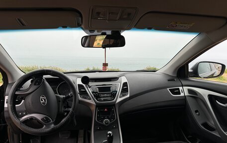 Hyundai Elantra V, 2015 год, 1 350 000 рублей, 4 фотография