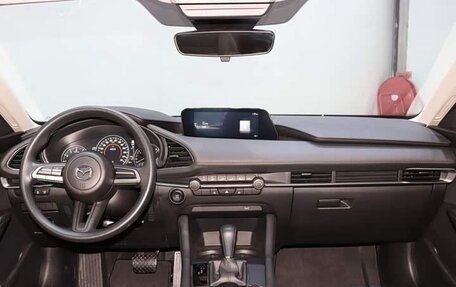 Mazda 3, 2023 год, 1 930 000 рублей, 11 фотография