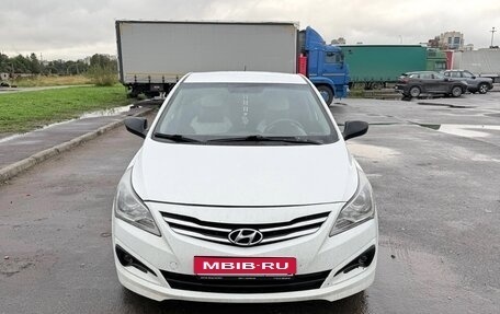Hyundai Solaris II рестайлинг, 2016 год, 890 000 рублей, 1 фотография