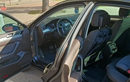 Volkswagen Passat B8 рестайлинг, 2016 год, 1 850 000 рублей, 19 фотография