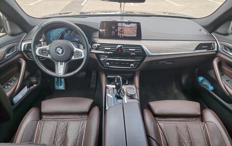 BMW 5 серия, 2019 год, 5 500 000 рублей, 17 фотография