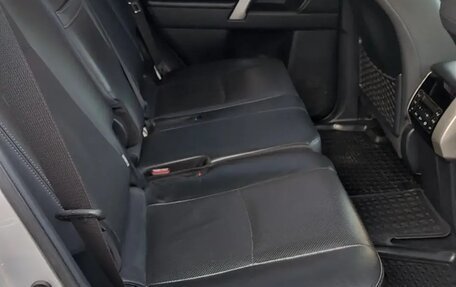 Toyota Land Cruiser Prado 150 рестайлинг 2, 2018 год, 6 000 000 рублей, 4 фотография
