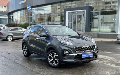 KIA Sportage IV рестайлинг, 2020 год, 1 900 000 рублей, 3 фотография