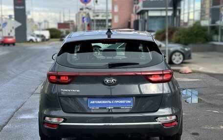 KIA Sportage IV рестайлинг, 2020 год, 1 900 000 рублей, 7 фотография