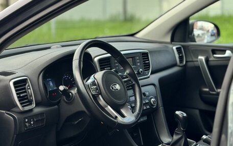 KIA Sportage IV рестайлинг, 2020 год, 1 900 000 рублей, 10 фотография