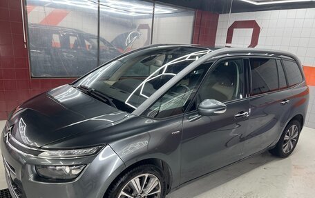 Citroen C4 Picasso II рестайлинг, 2016 год, 1 600 000 рублей, 3 фотография