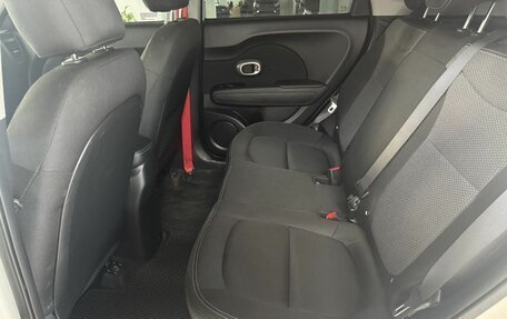 KIA Soul II рестайлинг, 2018 год, 1 300 000 рублей, 29 фотография