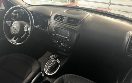 KIA Soul II рестайлинг, 2018 год, 1 300 000 рублей, 24 фотография