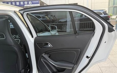 Mercedes-Benz GLA, 2019 год, 2 245 000 рублей, 14 фотография