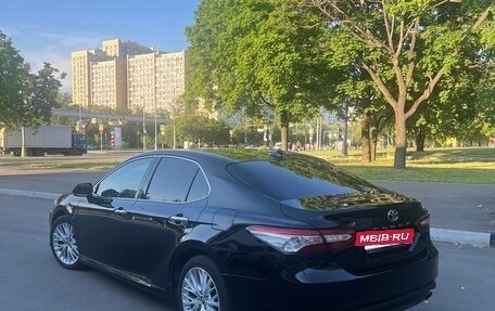 Toyota Camry, 2018 год, 2 900 000 рублей, 4 фотография