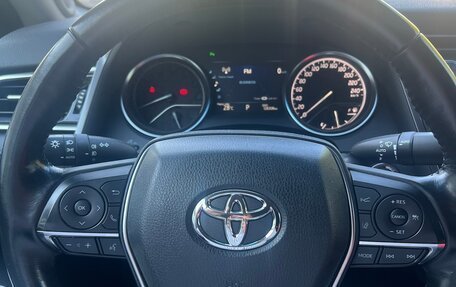 Toyota Camry, 2018 год, 2 900 000 рублей, 12 фотография