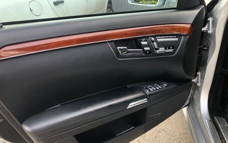 Mercedes-Benz S-Класс, 2006 год, 1 490 000 рублей, 11 фотография