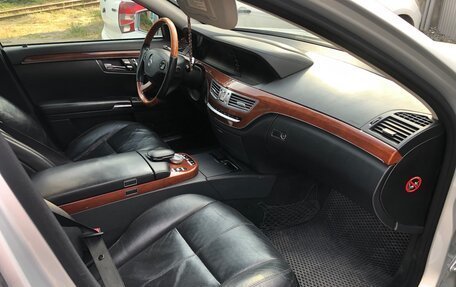 Mercedes-Benz S-Класс, 2006 год, 1 490 000 рублей, 14 фотография