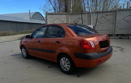 KIA Rio II, 2007 год, 420 000 рублей, 3 фотография