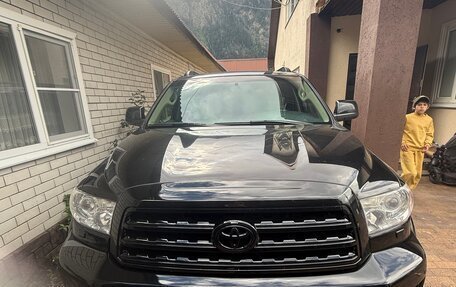 Toyota Sequoia II рестайлинг, 2008 год, 3 100 000 рублей, 4 фотография