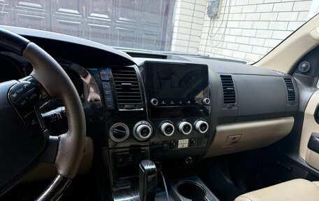 Toyota Sequoia II рестайлинг, 2008 год, 3 100 000 рублей, 11 фотография