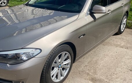 BMW 5 серия, 2010 год, 1 650 000 рублей, 3 фотография