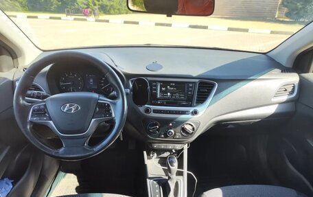 Hyundai Solaris II рестайлинг, 2017 год, 1 150 000 рублей, 3 фотография