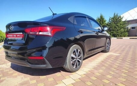 Hyundai Solaris II рестайлинг, 2017 год, 1 150 000 рублей, 8 фотография
