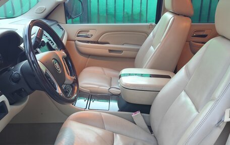 Cadillac Escalade III, 2008 год, 1 100 000 рублей, 18 фотография